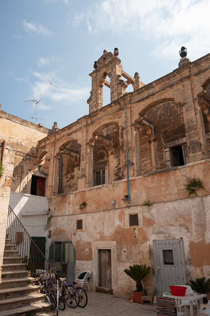 For sale palace in city Bari Puglia