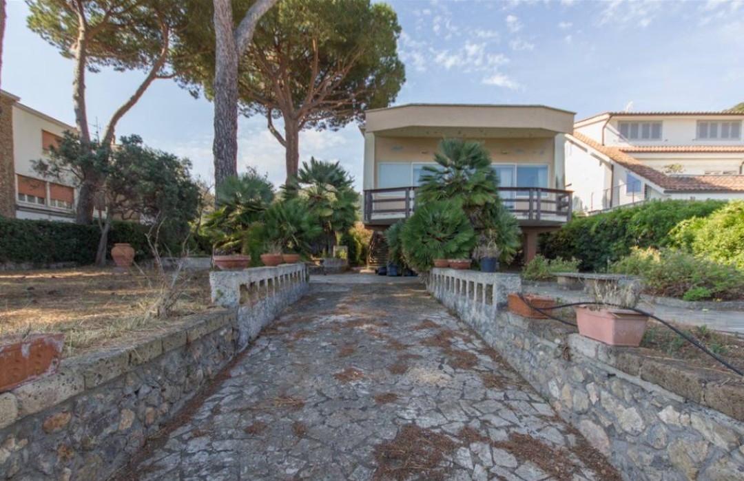 For sale villa by the sea Monte Argentario Toscana
