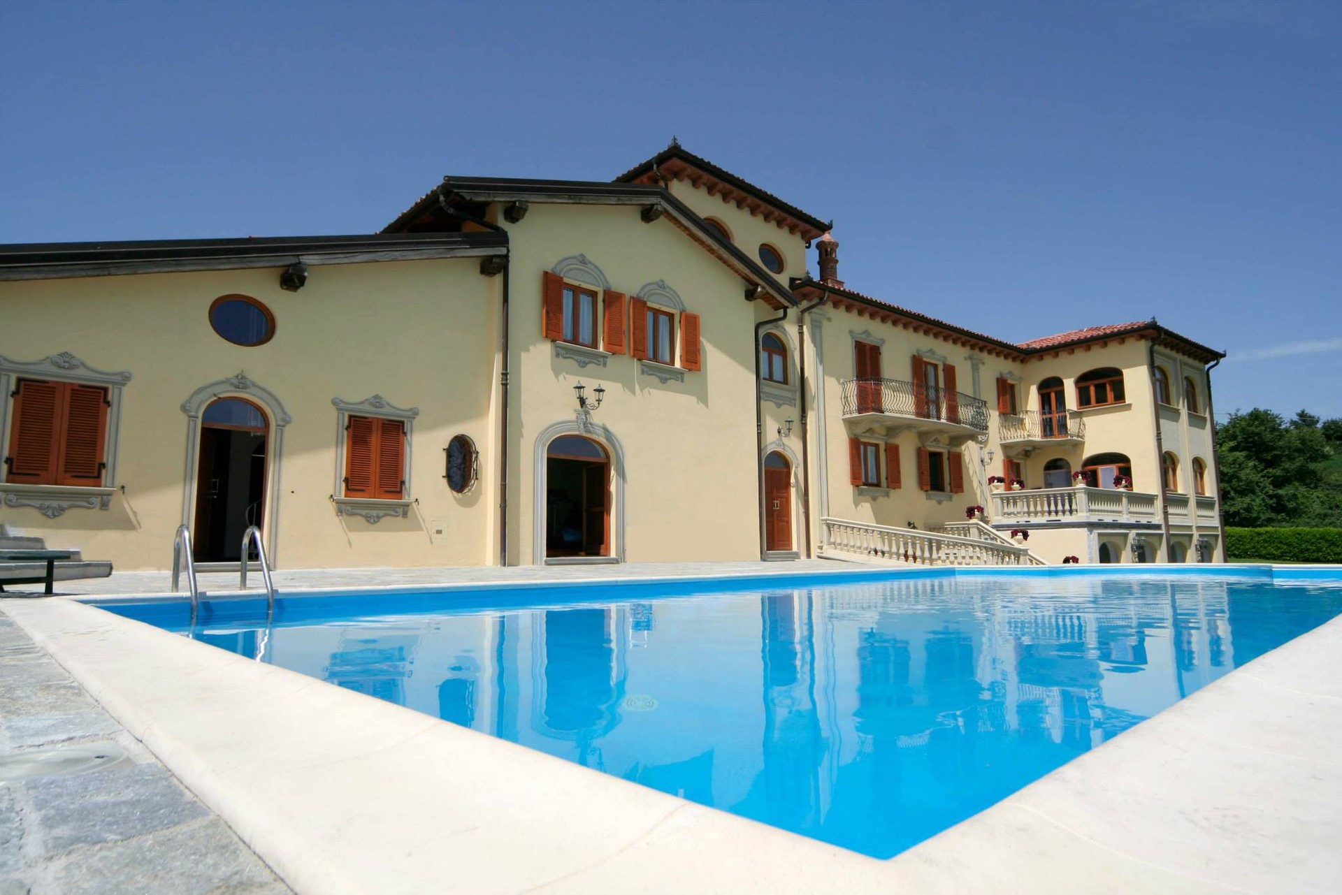 For sale villa in quiet zone Cuneo Piemonte