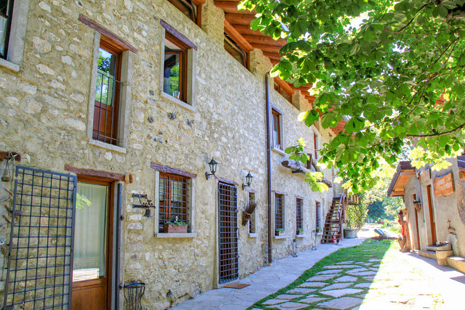 Se vende villa in montaña Pasturo Lombardia