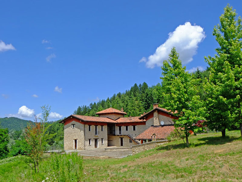 Para venda casale in zona tranquila Niella Belbo Piemonte