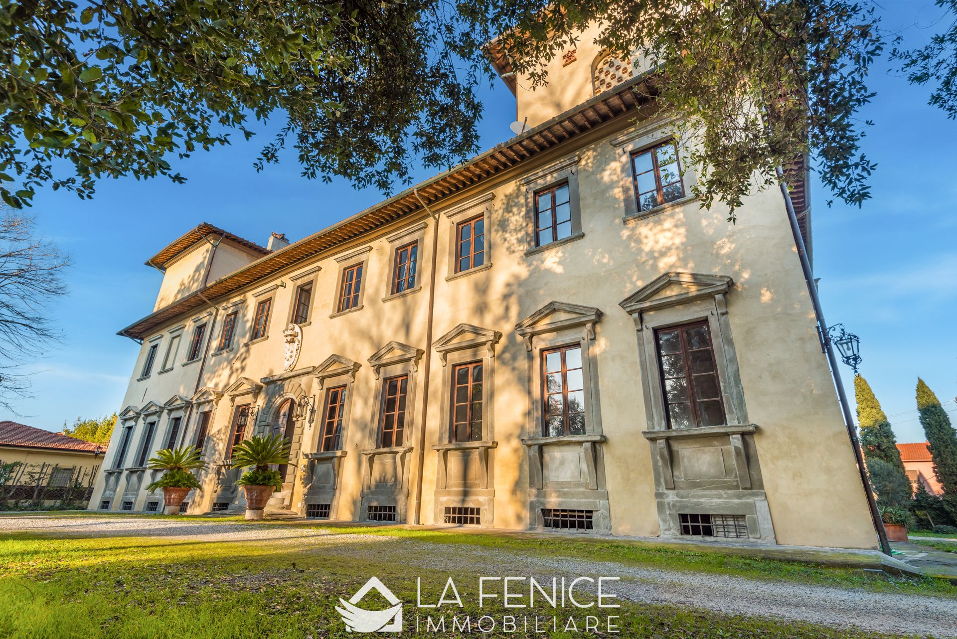 For sale villa in quiet zone Pisa Toscana