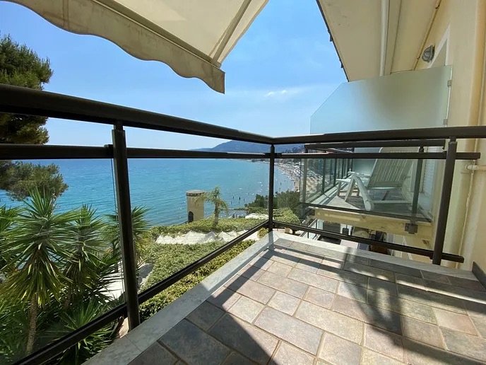 For sale apartment by the sea Alassio Liguria