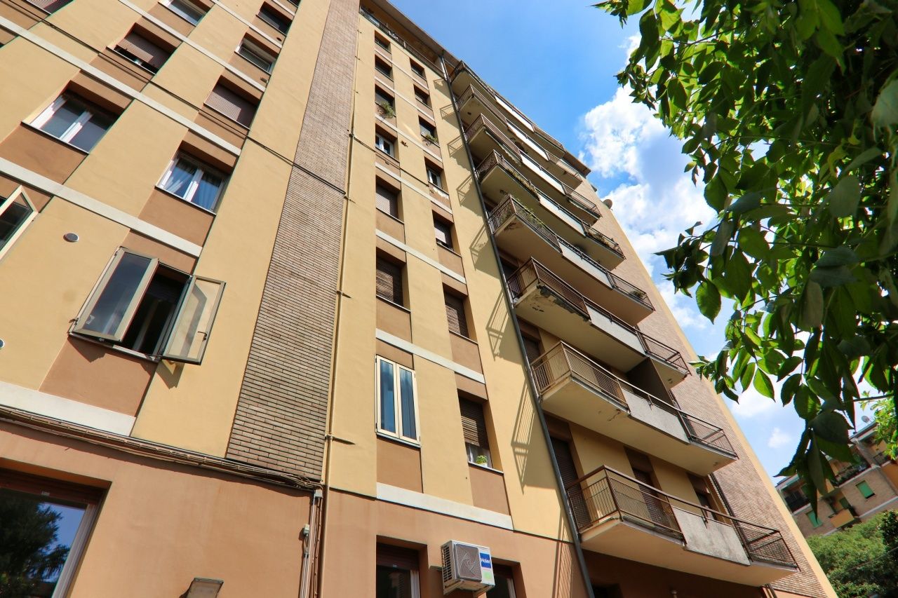 For sale apartment in city Modena Emilia-Romagna