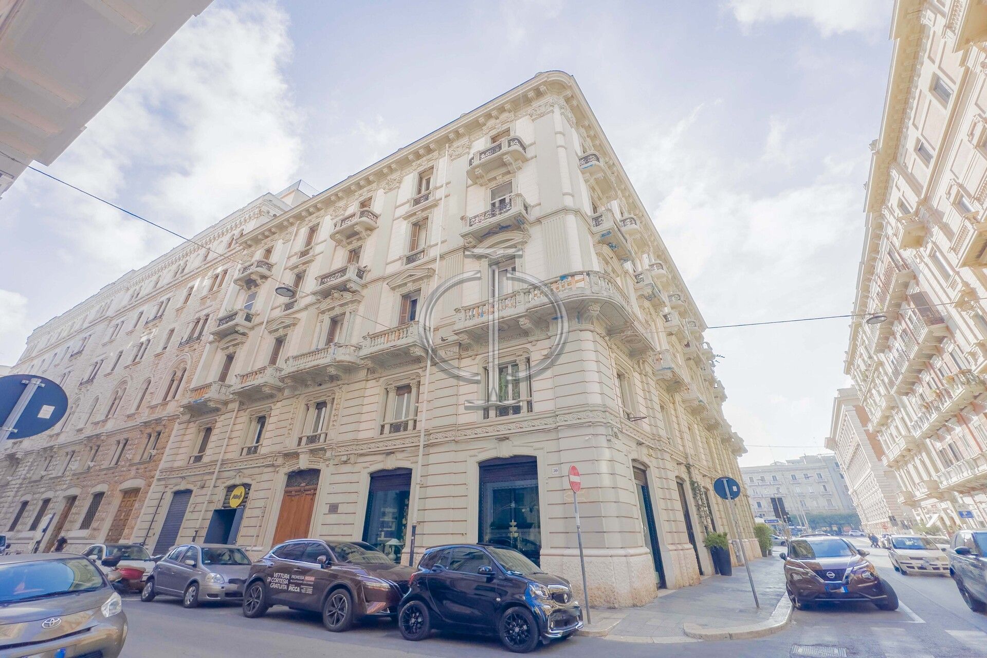 For sale apartment in city Bari Puglia