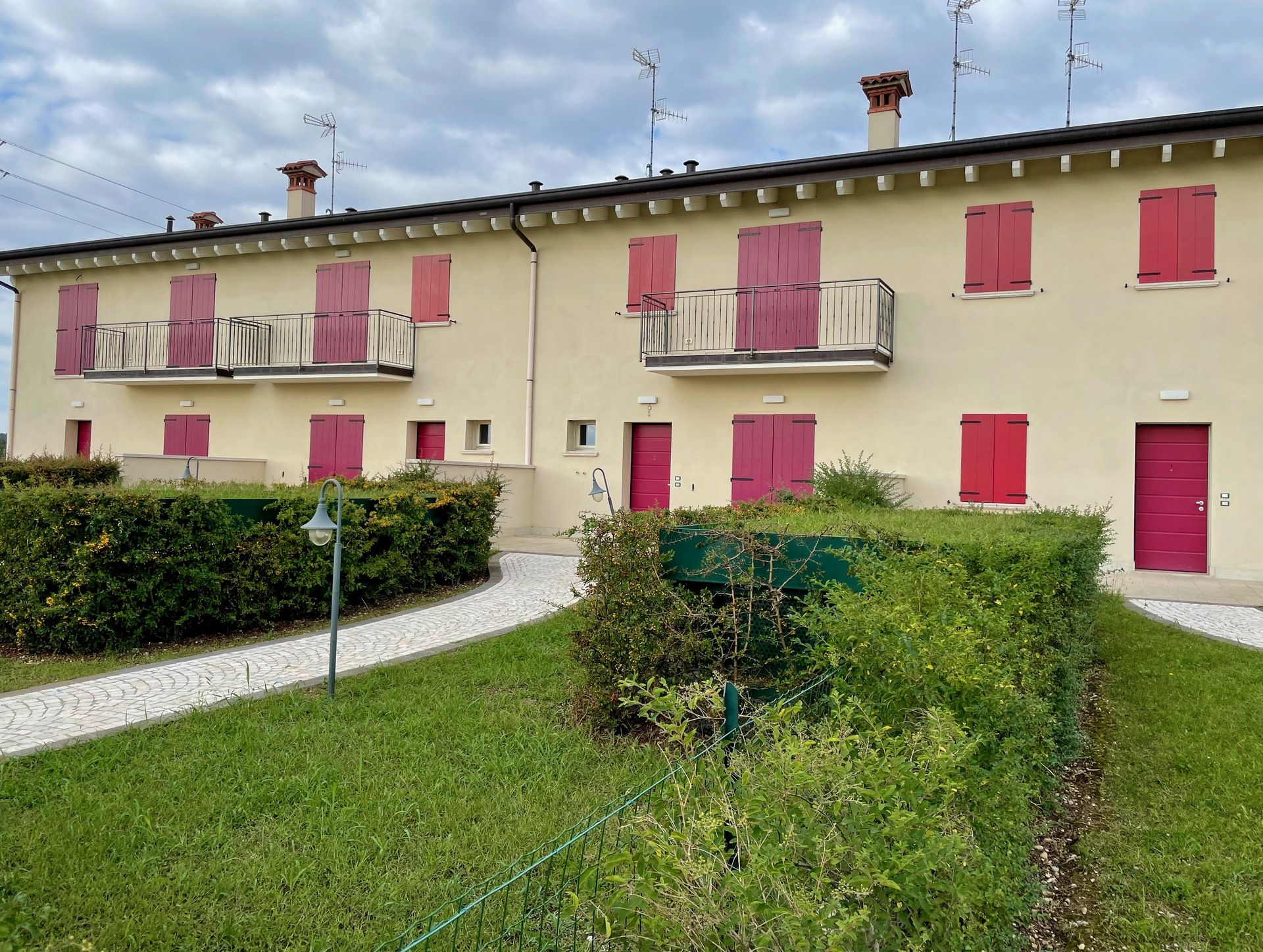For sale villa by the lake Desenzano del Garda Lombardia
