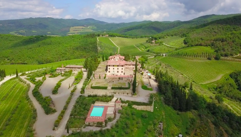 For sale castle in quiet zone Gaiole in Chianti Toscana