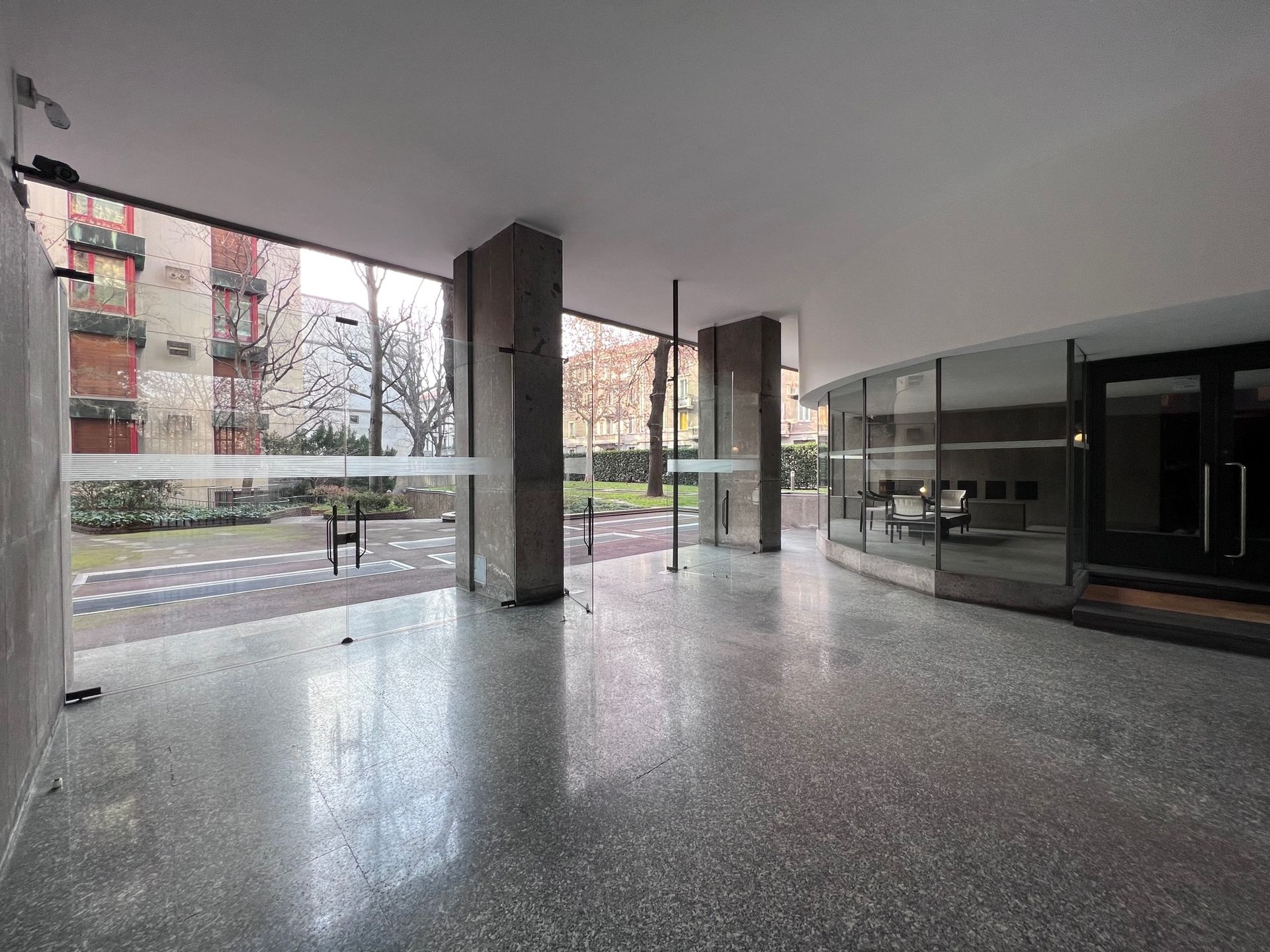 For sale apartment in city Milano Lombardia