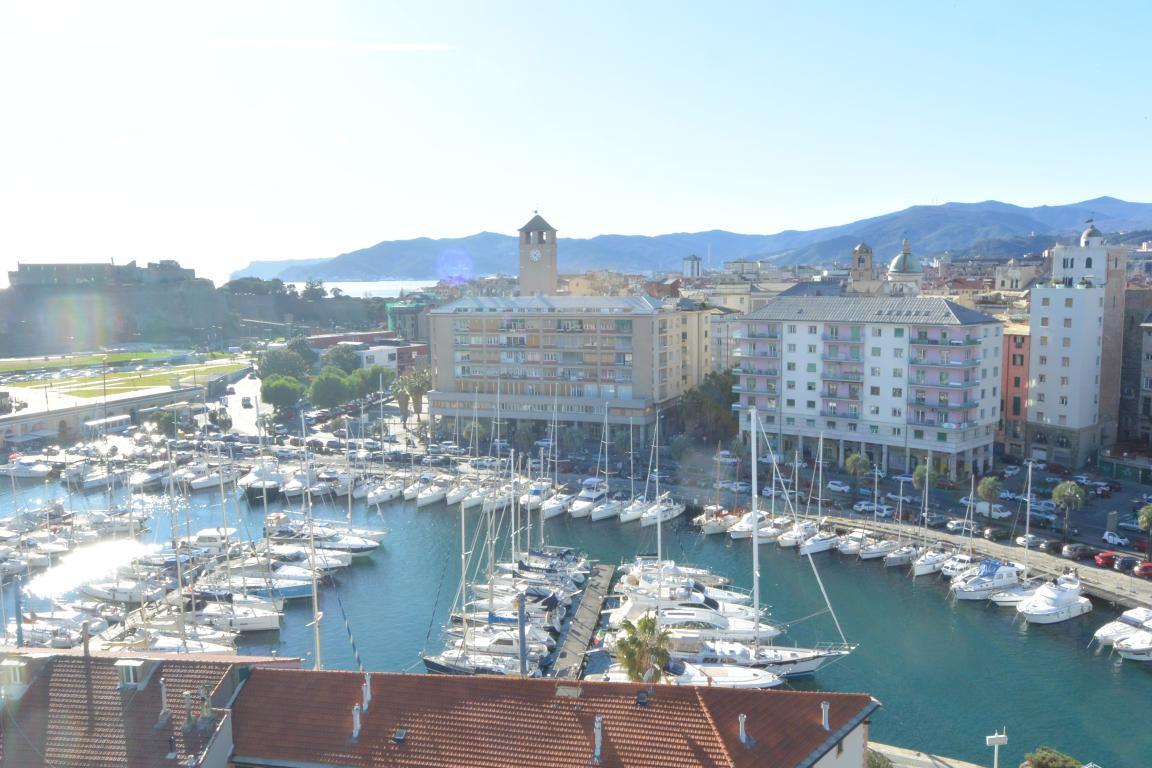 For sale apartment by the sea Savona Liguria