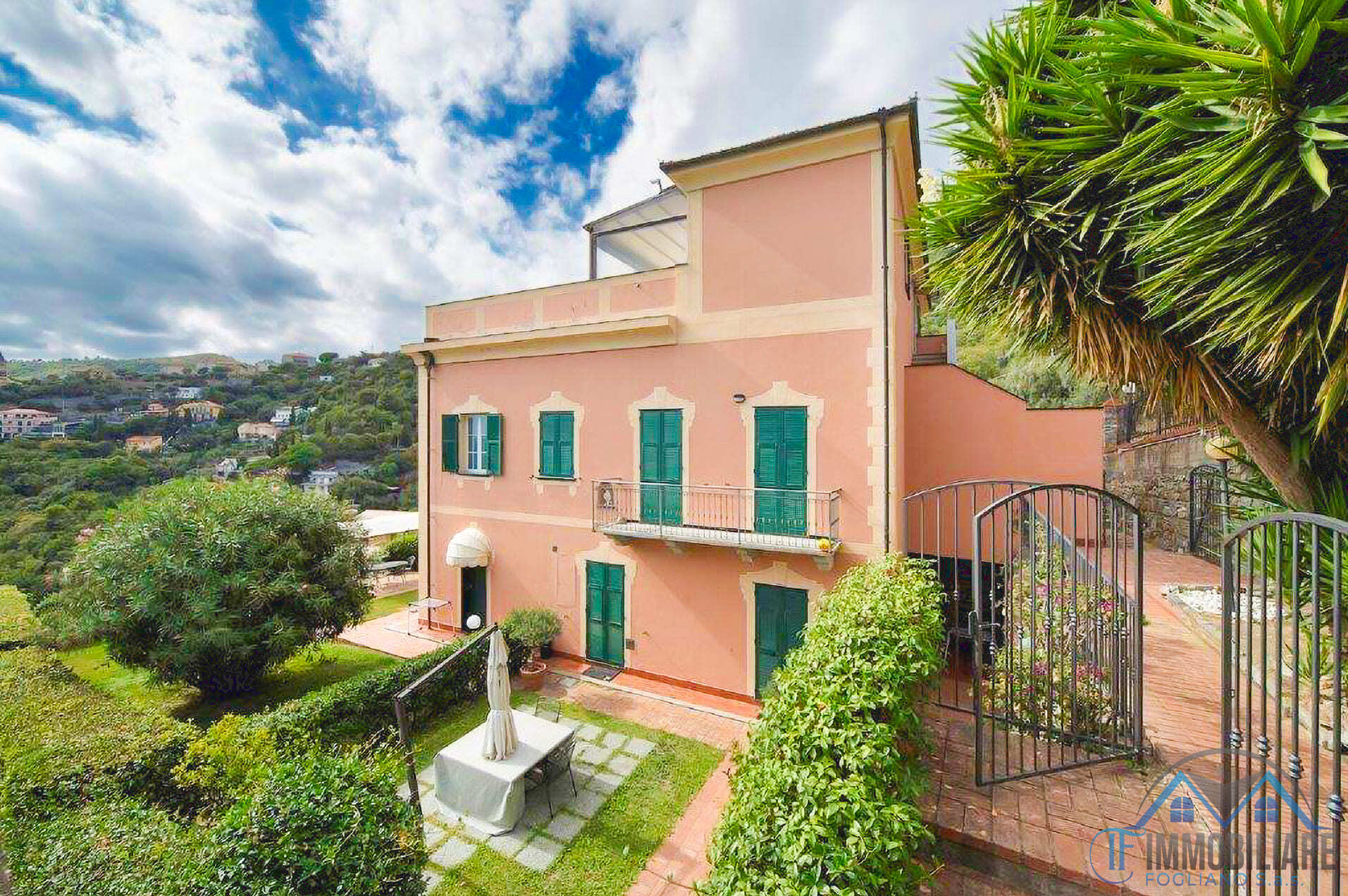 Zu verkaufen penthouse in  Alassio Liguria