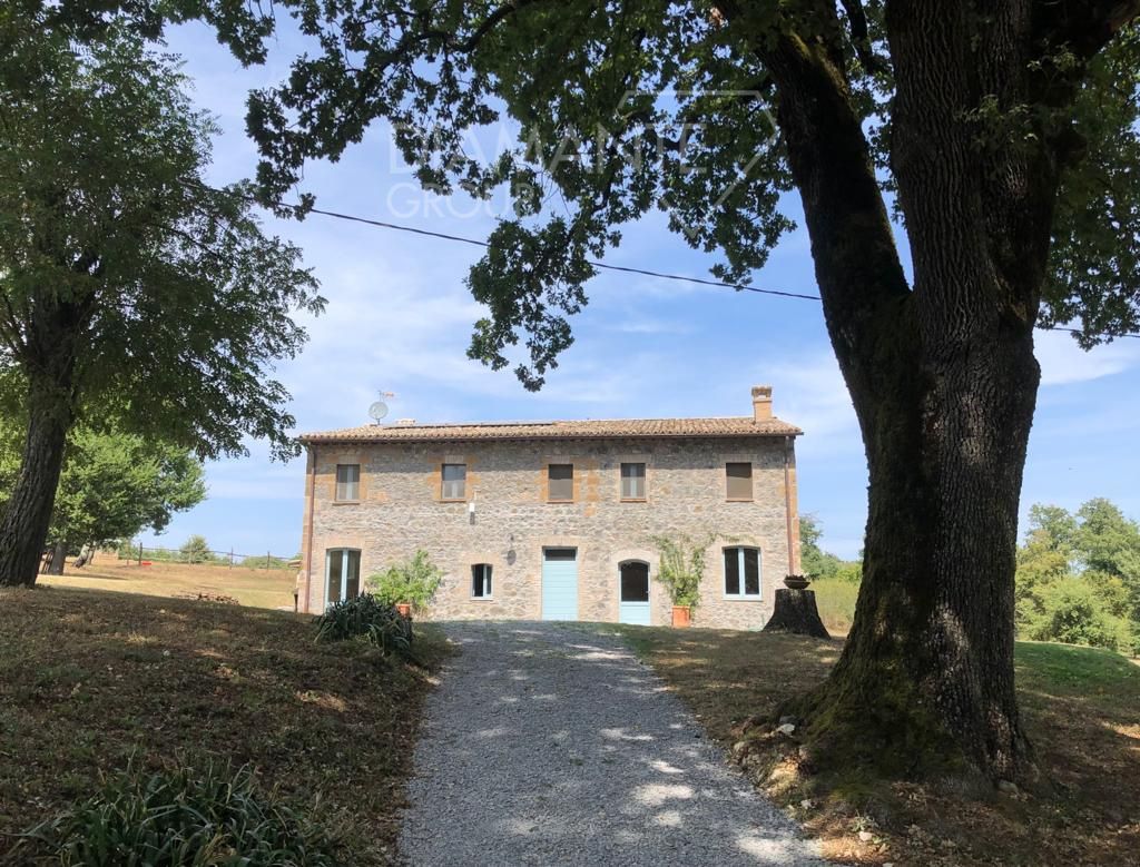 For sale cottage in quiet zone Castel Giorgio Umbria