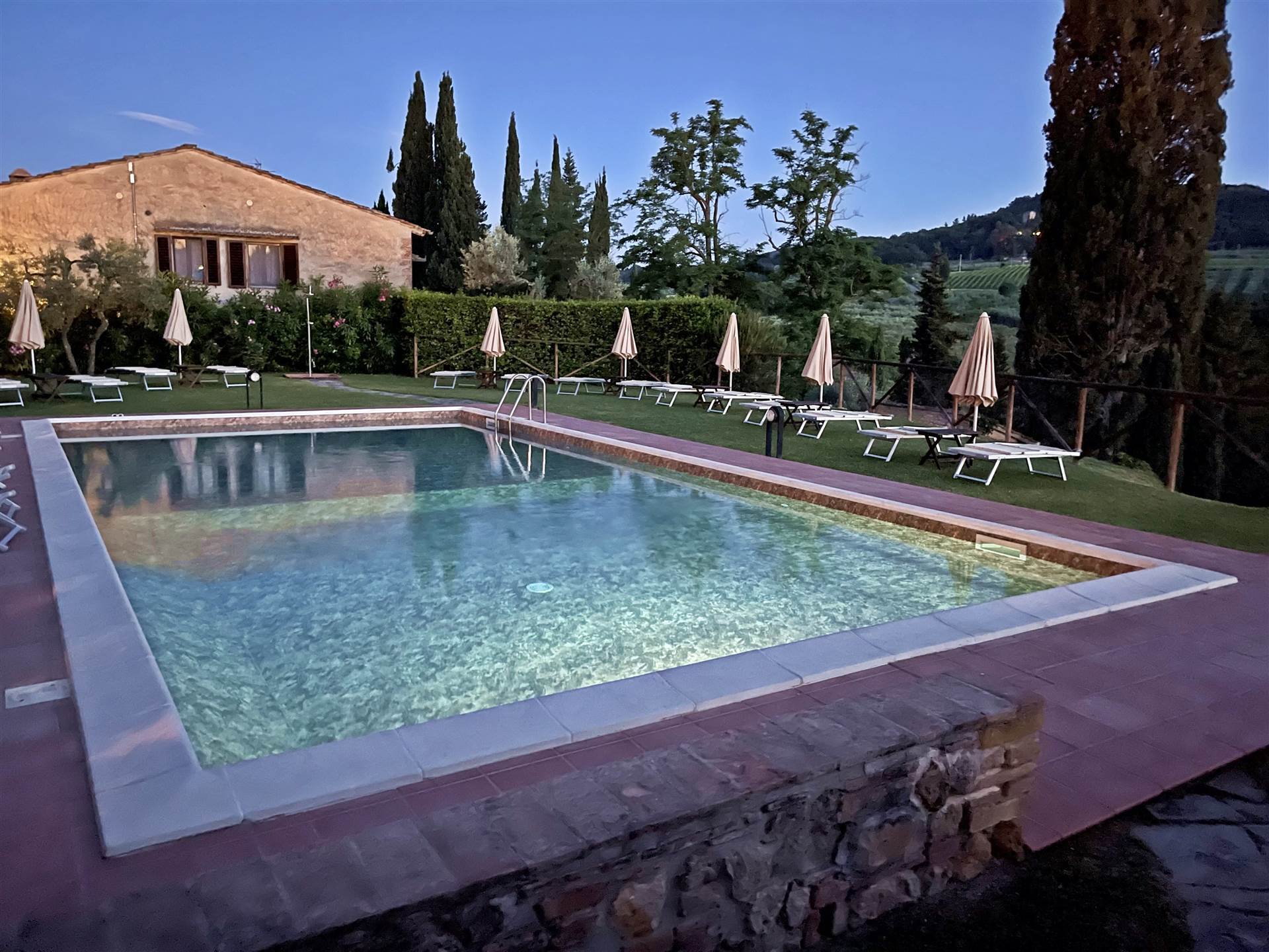 For sale cottage in quiet zone San Gimignano Toscana