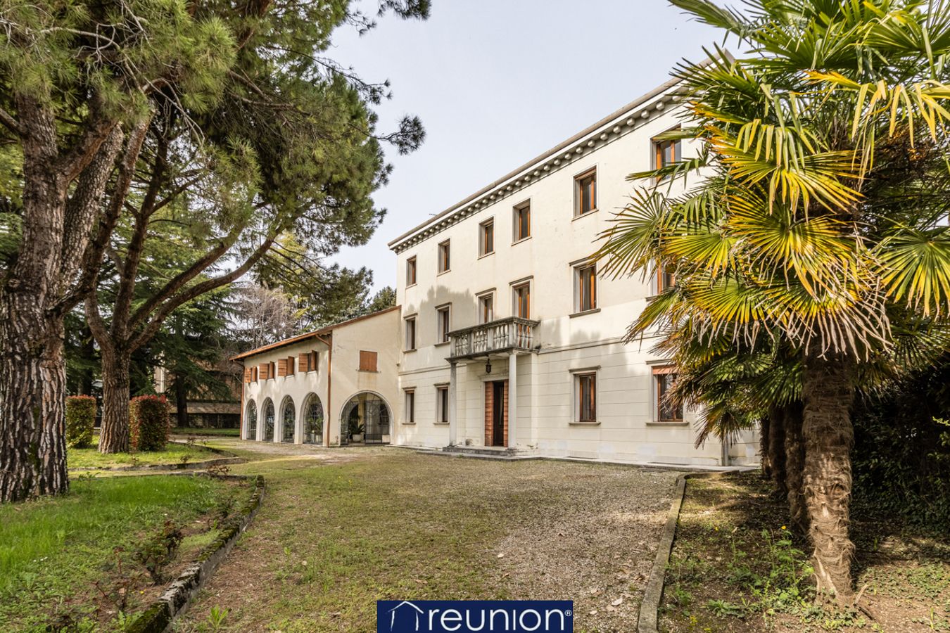 For sale villa in city Cornuda Veneto