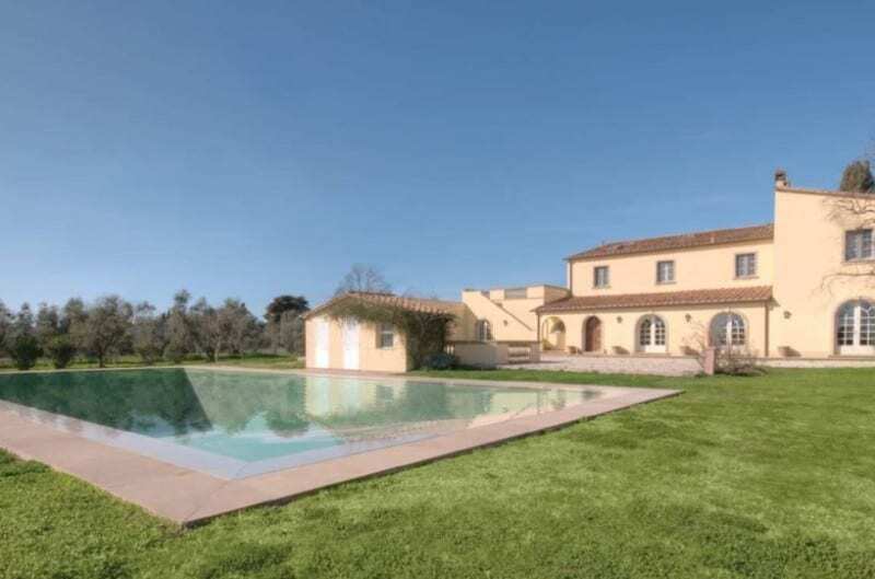 For sale villa in quiet zone Cecina Toscana
