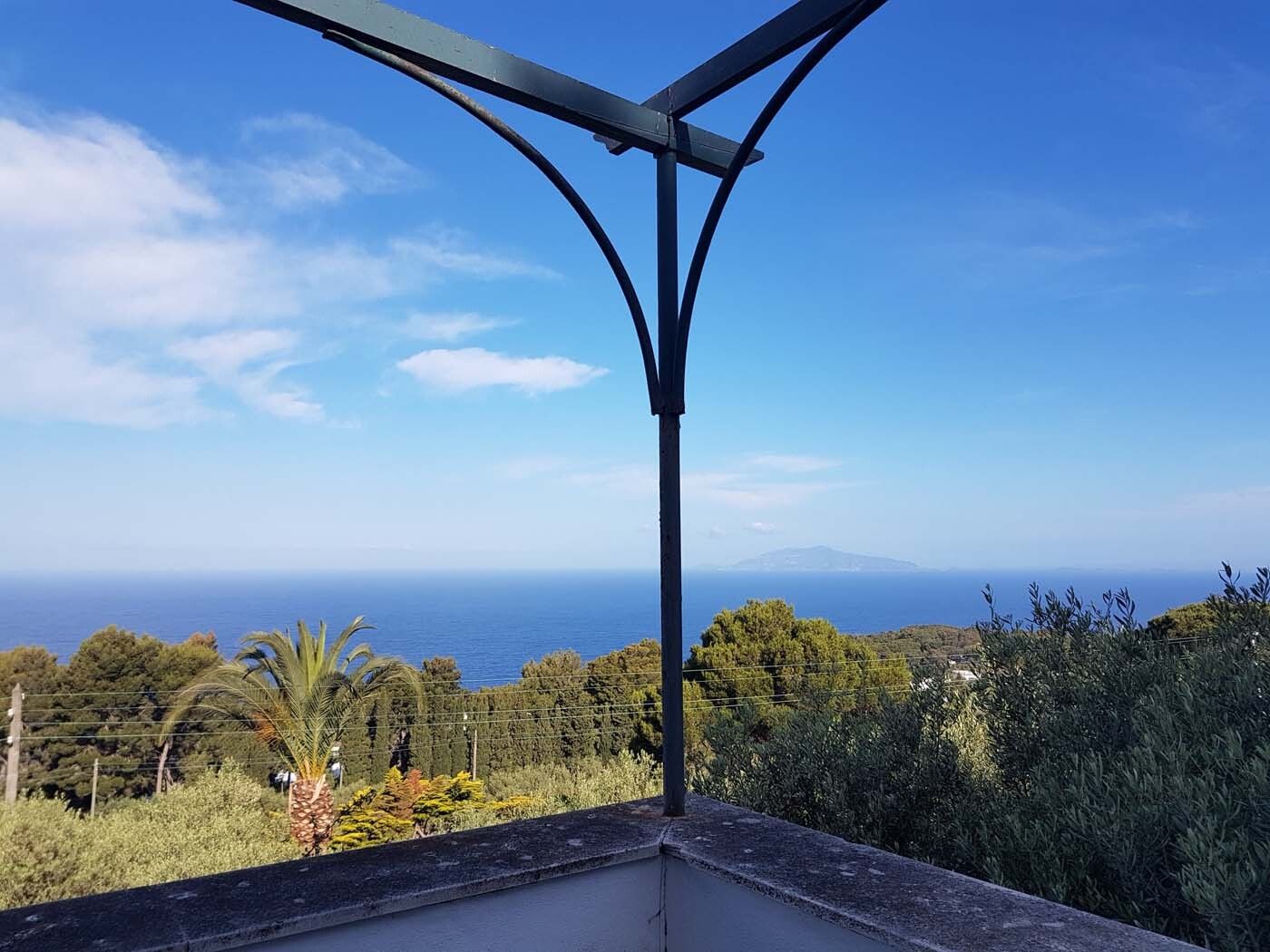 For sale villa by the sea Capri Campania