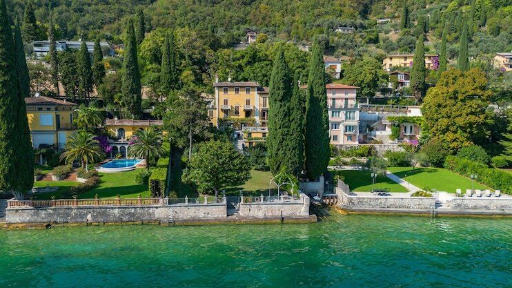 Rent villa by the lake Salò Lombardia