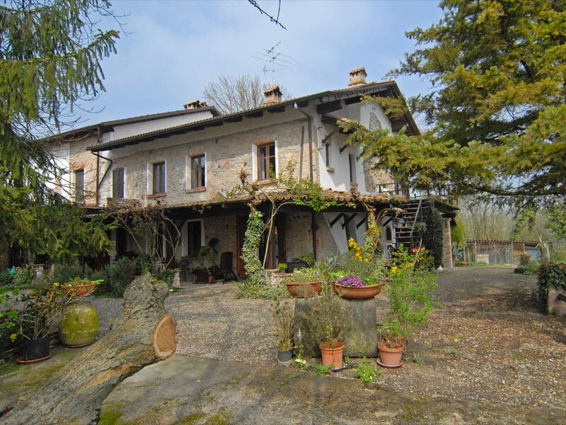 For sale cottage in quiet zone Cerrina Monferrato Piemonte