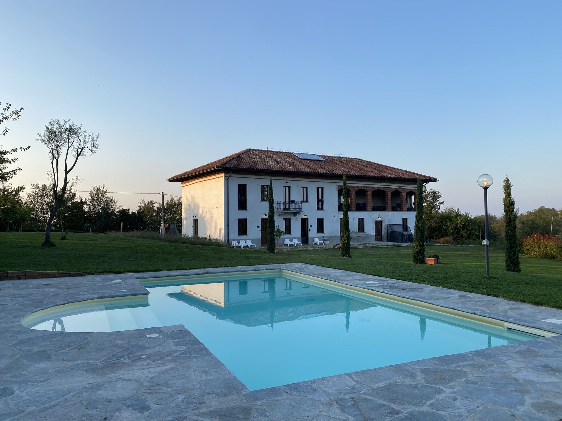 For sale cottage in quiet zone Incisa Scapaccino Piemonte