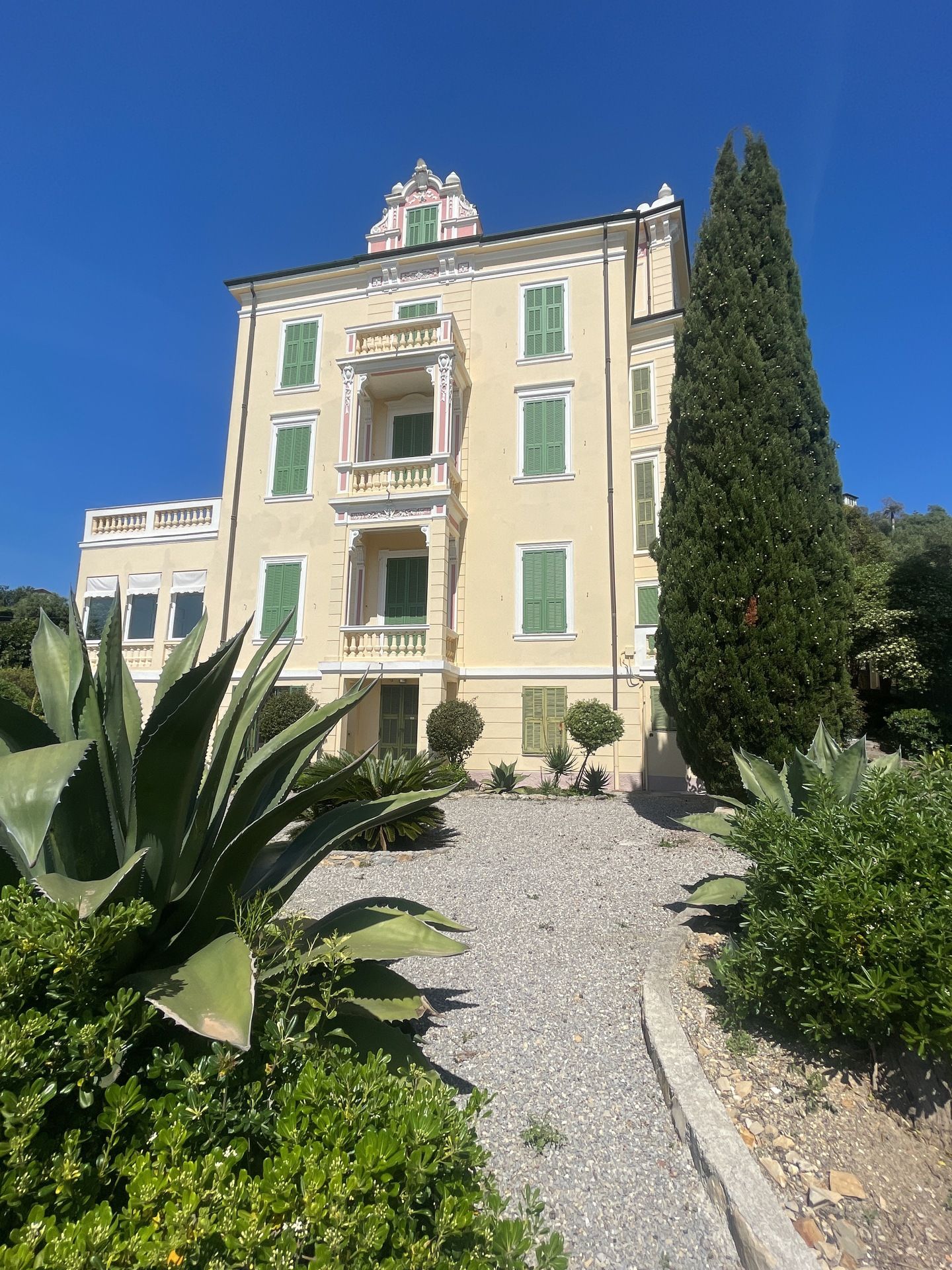 A vendre villa in zone tranquille Bordighera Liguria