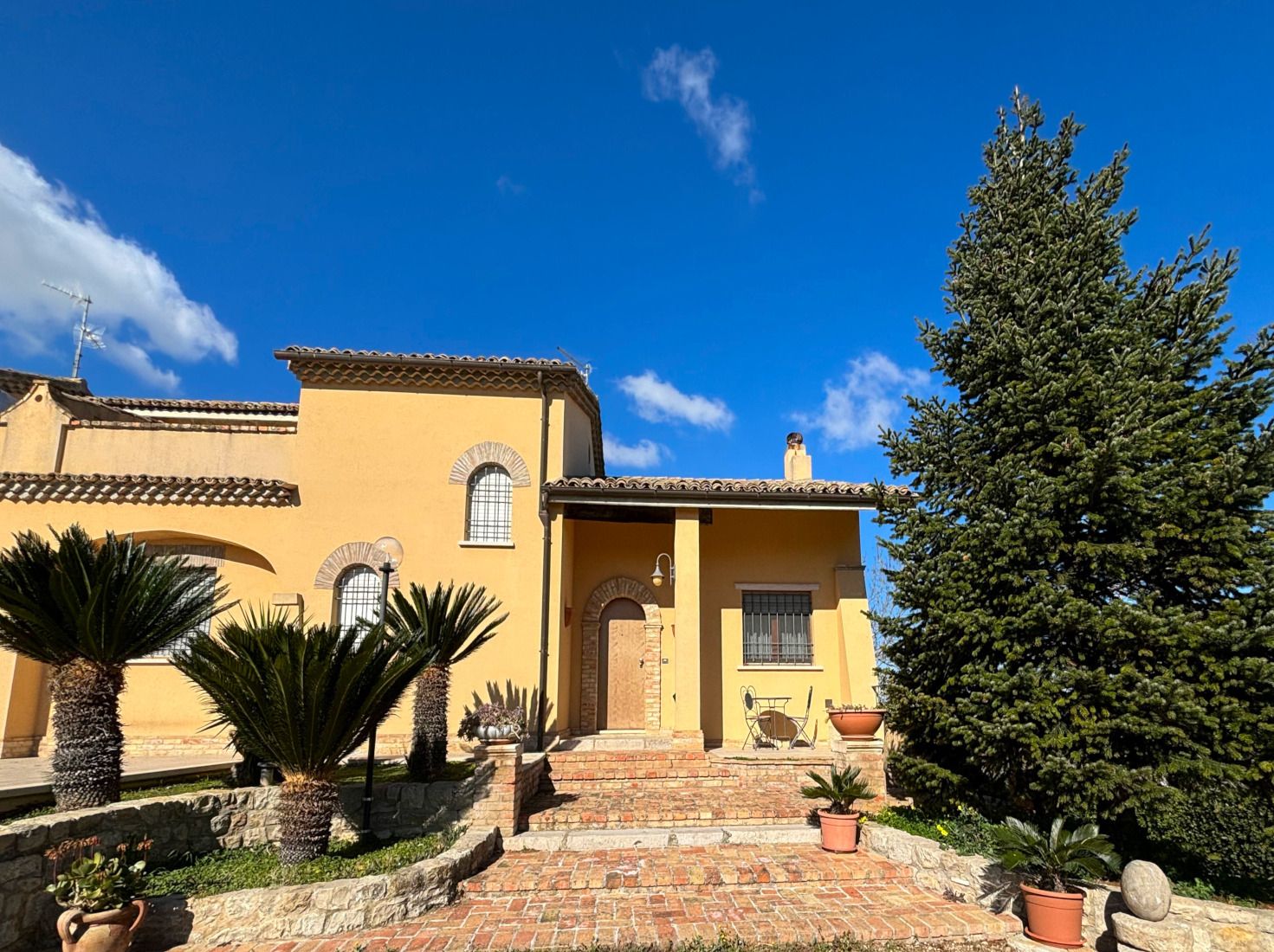 For sale villa in quiet zone Guglionesi Molise