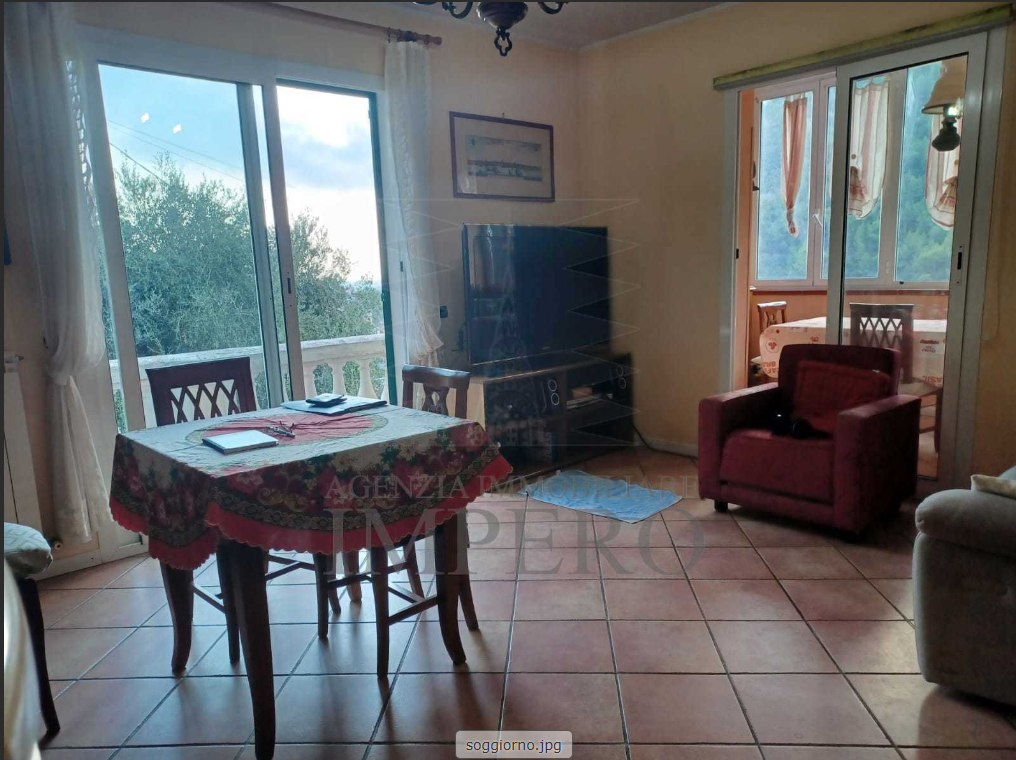 À vendre villa, zone tranquille Vallecrosia Liguria