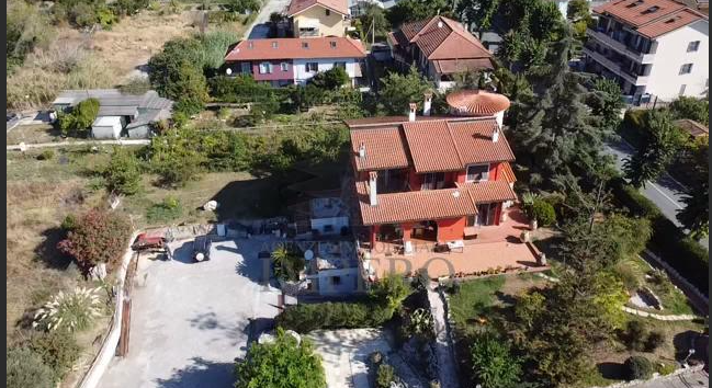 For sale villa, quiet zone Ventimiglia Liguria