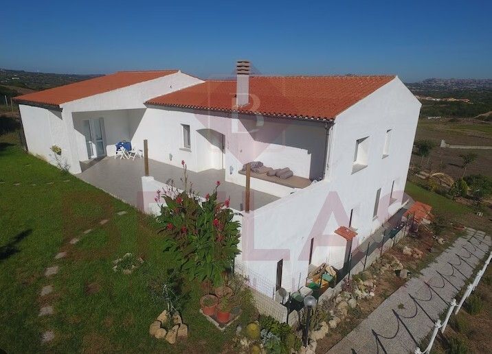 Para venda moradia, zona tranquila Bassacutena Sardegna