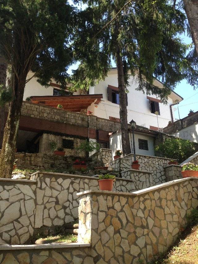 For sale villa in mountain Orvinio Lazio