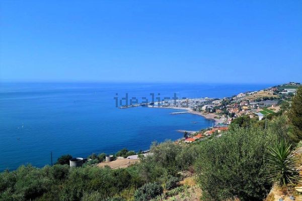 For sale villa by the sea Sanremo Liguria