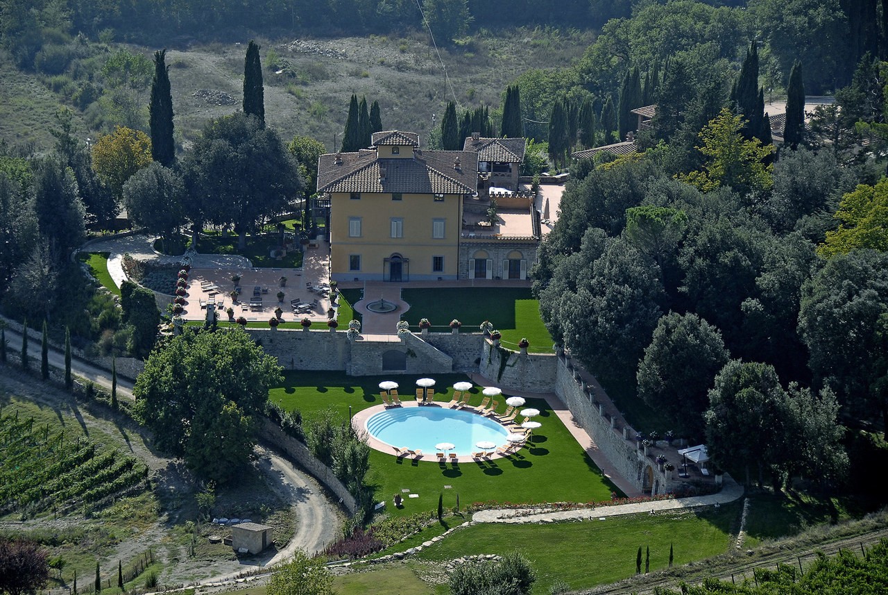 For sale real estate transaction in quiet zone Radda in Chianti Toscana