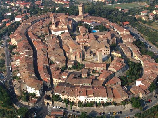 Se vende plano in zona tranquila Lucignano Toscana