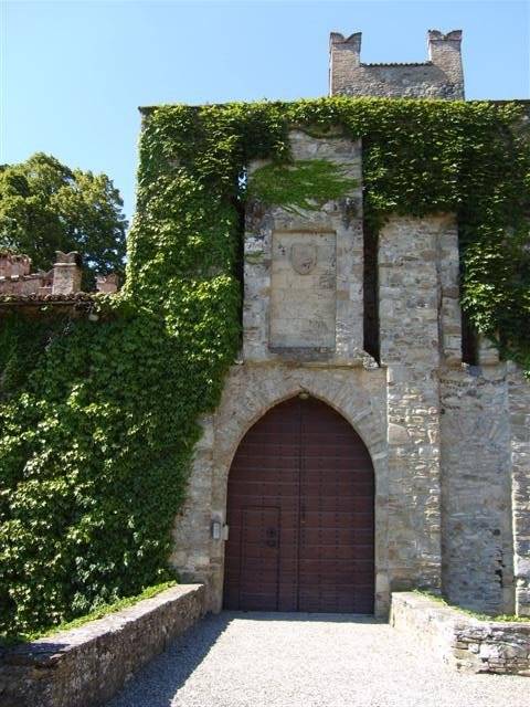 For sale castle in quiet zone Ponte dell´olio Emilia-Romagna