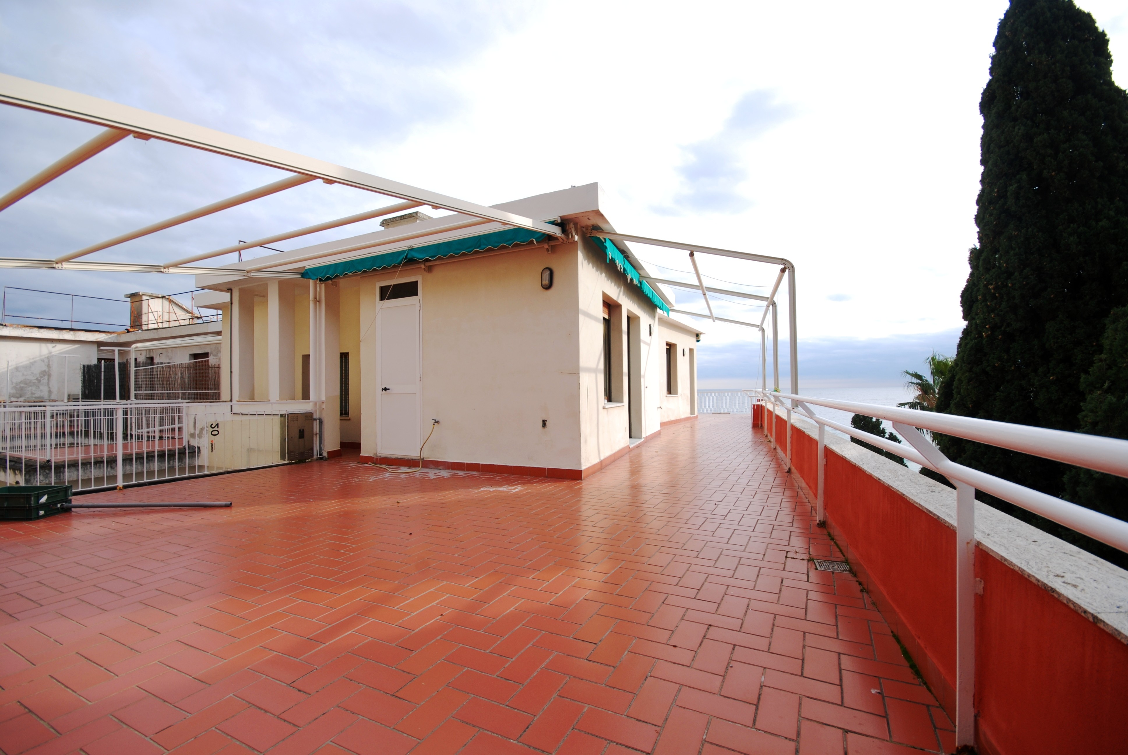 For sale penthouse by the sea Laigueglia Liguria