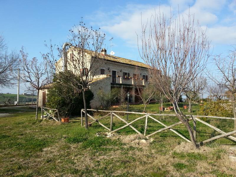 For sale cottage in quiet zone Lapedona Marche