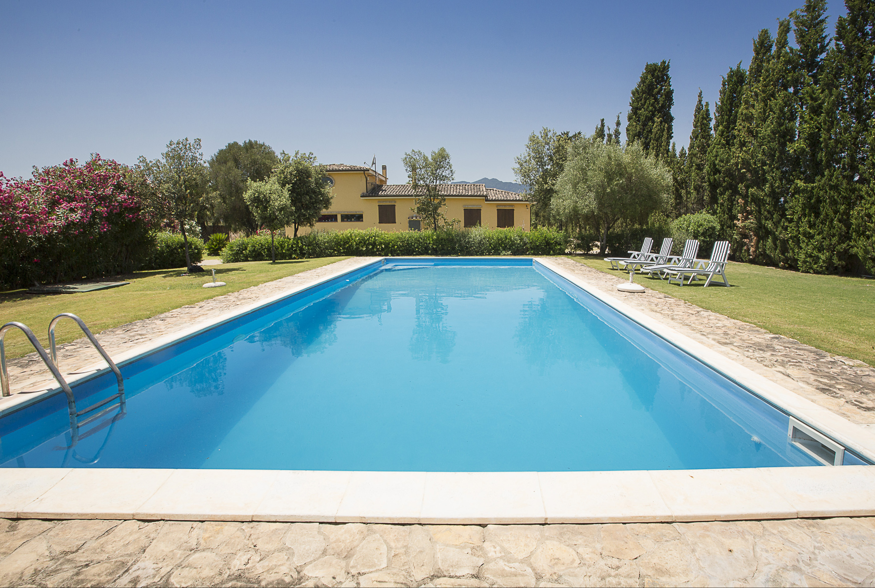 For sale villa in quiet zone Villa San Pietro Sardegna