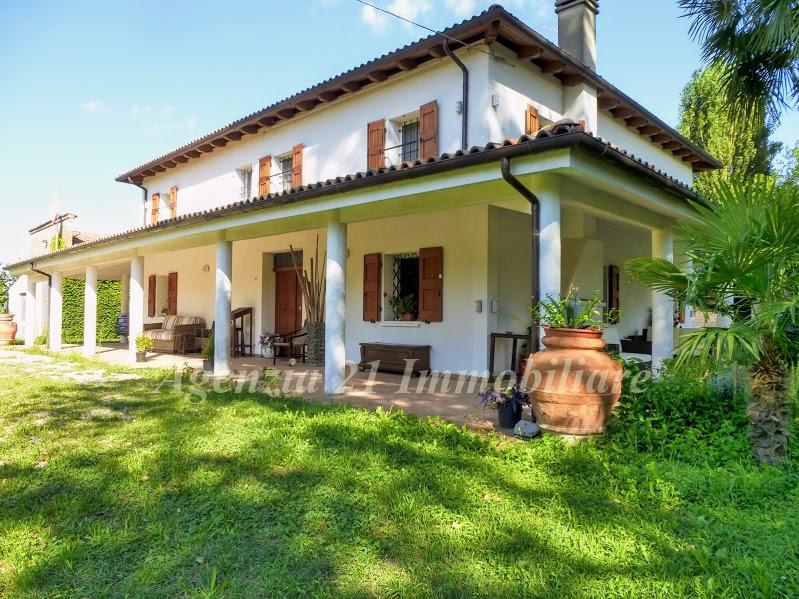 For sale cottage in quiet zone Ferrara Emilia-Romagna