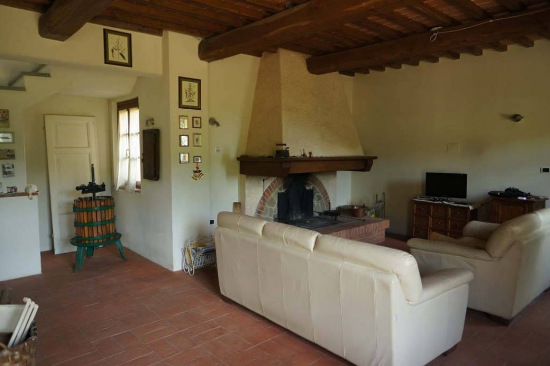 For sale cottage in quiet zone Buggiano Toscana foto 7