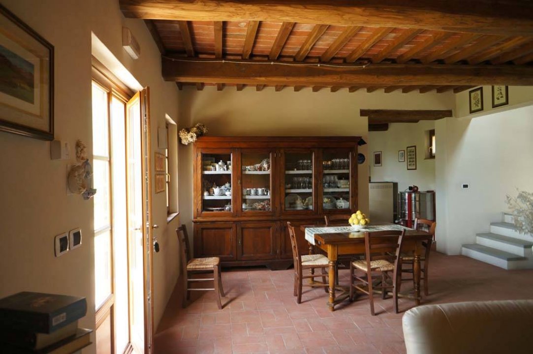 For sale cottage in quiet zone Buggiano Toscana foto 3