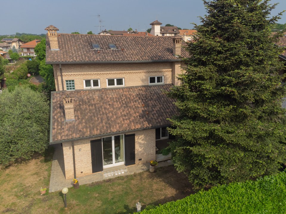 Se vende villa in zona tranquila Triuggio Lombardia foto 2