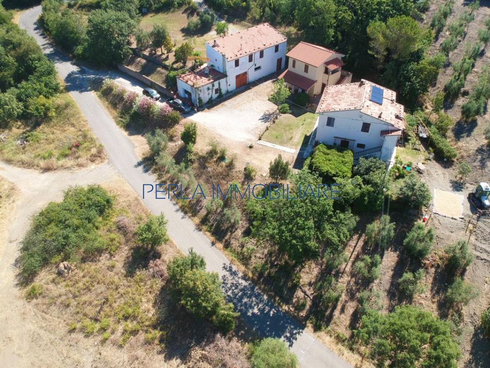 For sale cottage in quiet zone Semproniano Toscana foto 1