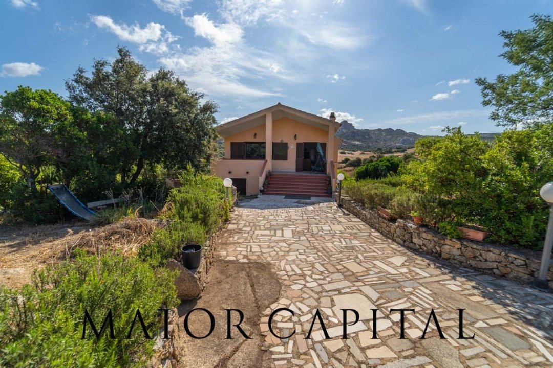 A vendre villa in zone tranquille Arzachena Sardegna foto 1