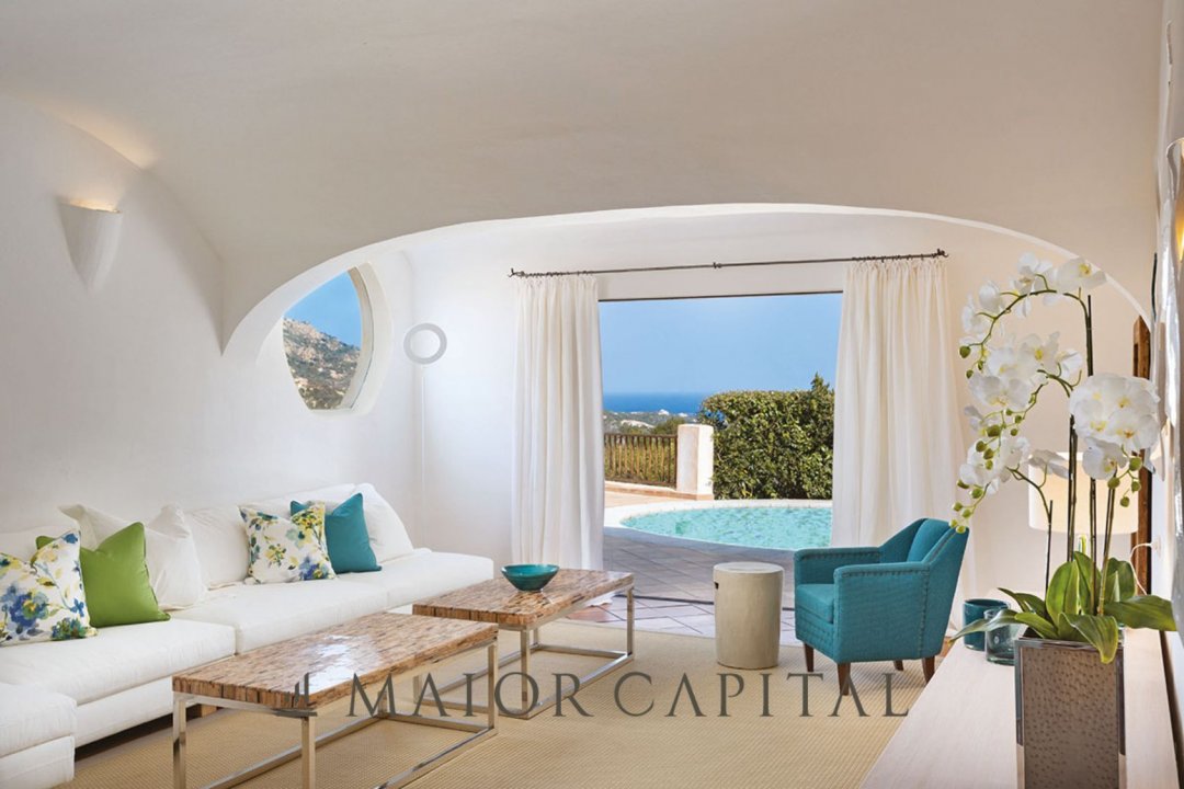 Se vende villa in zona tranquila Arzachena Sardegna foto 4