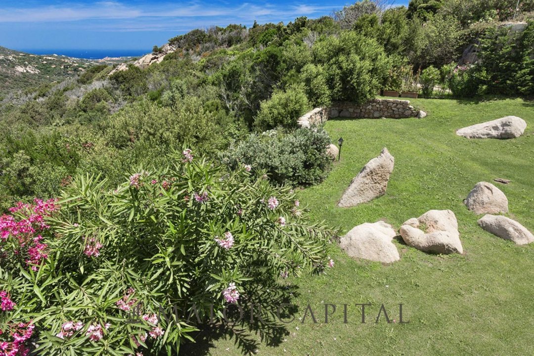 For sale villa in quiet zone Arzachena Sardegna foto 16