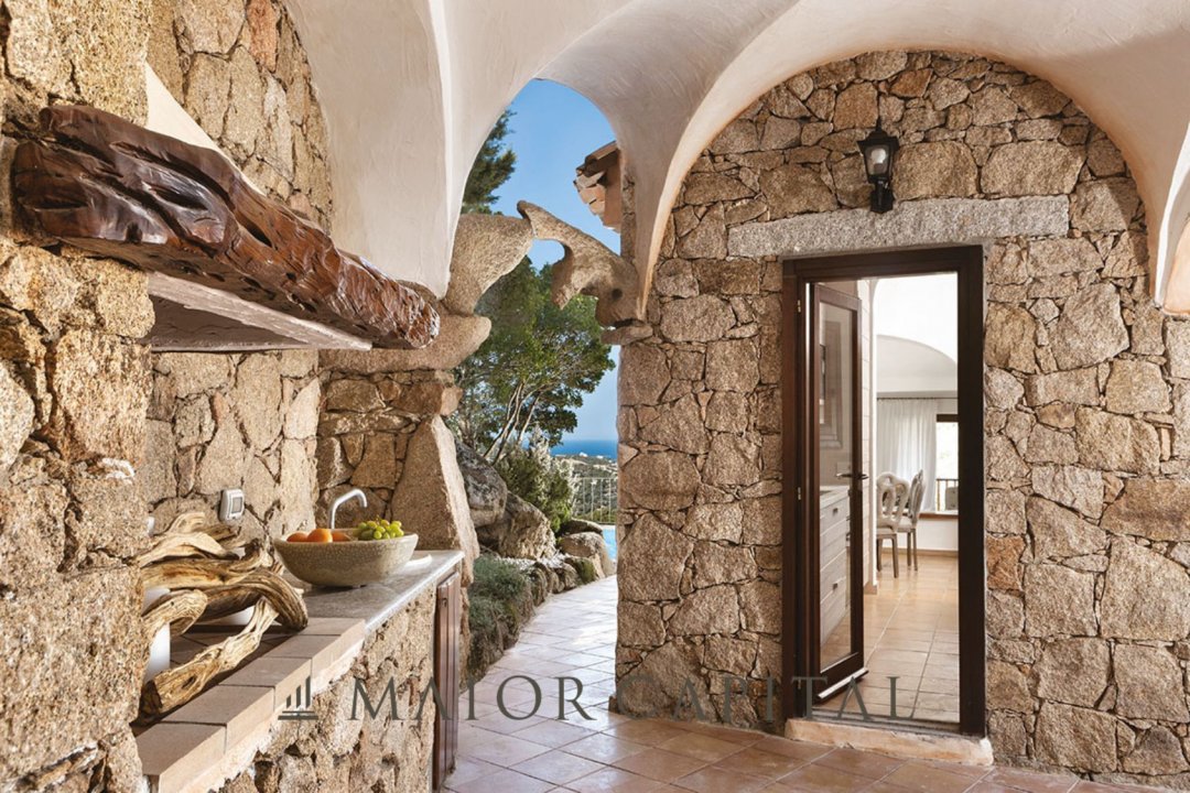Se vende villa in zona tranquila Arzachena Sardegna foto 7