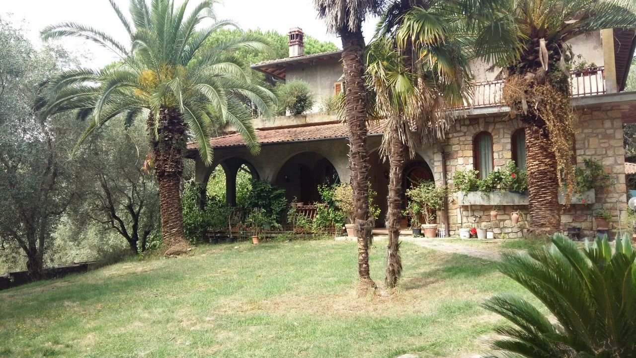 For sale villa in quiet zone Montecatini-Terme Toscana foto 1