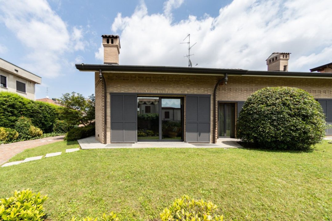 Zu verkaufen villa in stadt Paderno Dugnano Lombardia foto 11