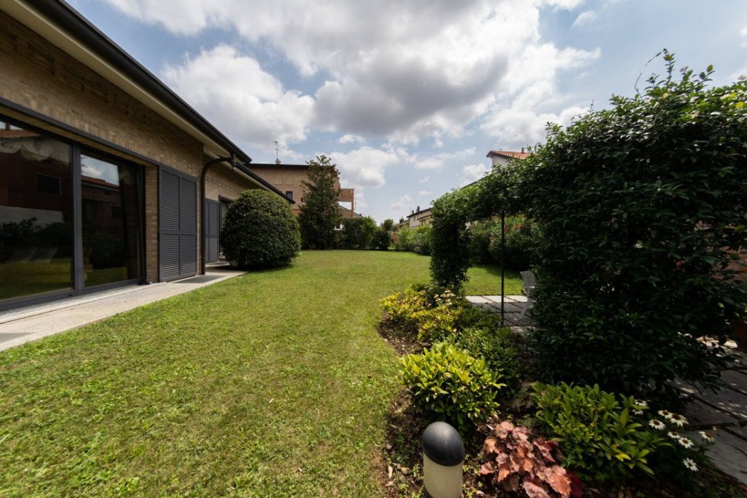 For sale villa in city Paderno Dugnano Lombardia foto 1