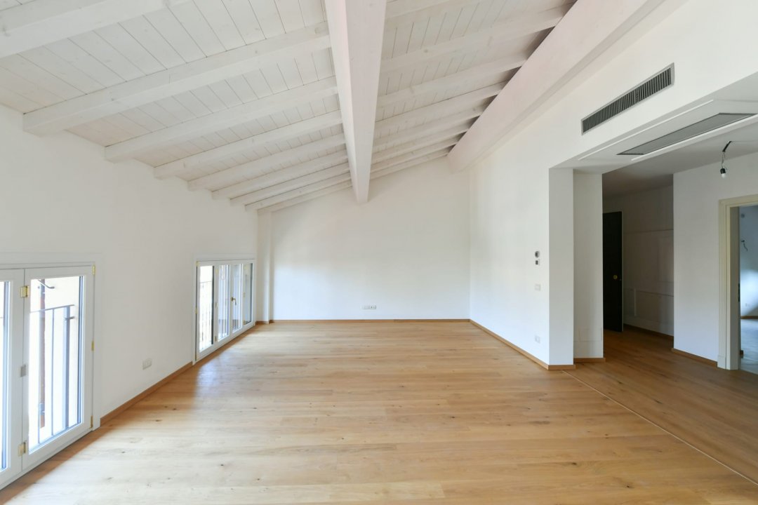 For sale penthouse in city Montecatini-Terme Toscana foto 6