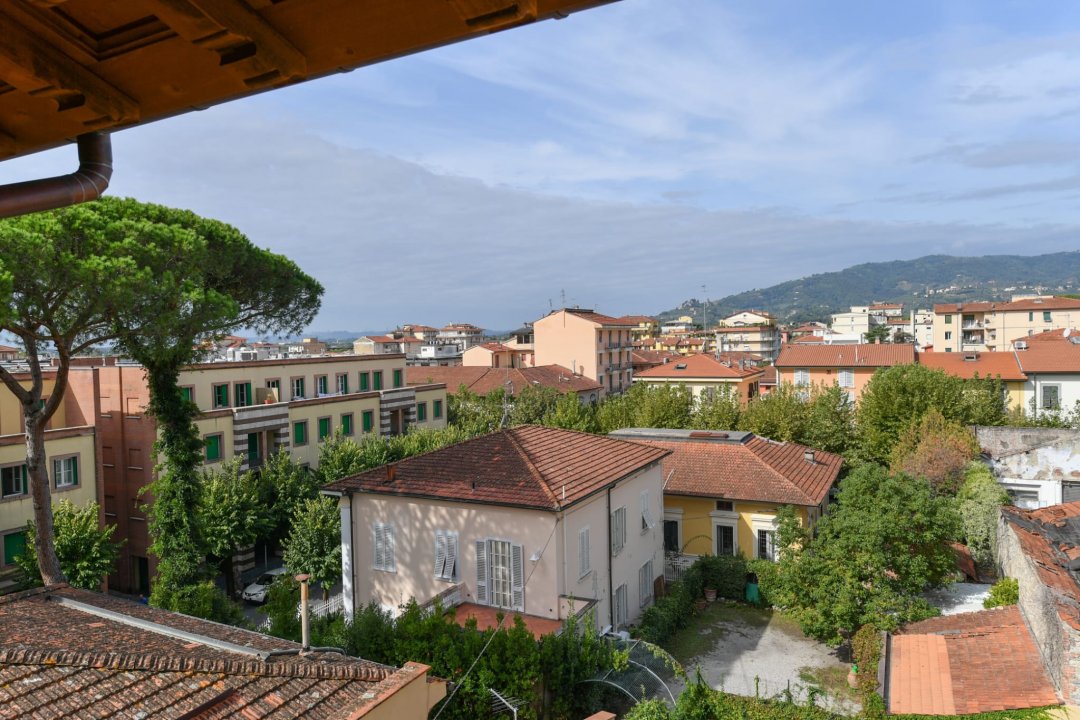 For sale penthouse in city Montecatini-Terme Toscana foto 7