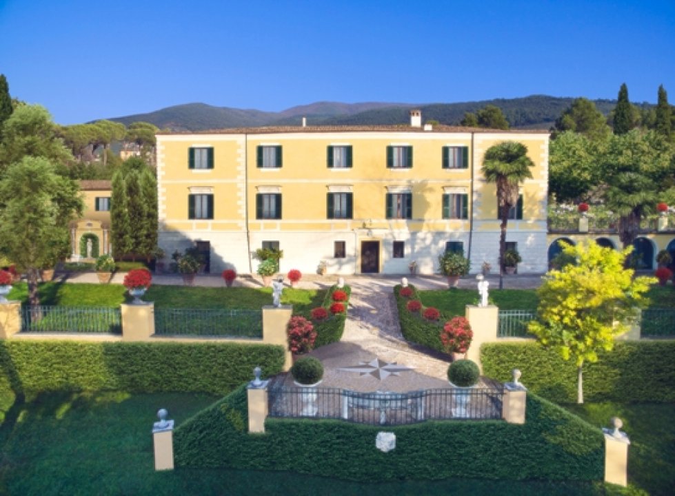 A vendre villa in zone tranquille Trevi Umbria foto 16